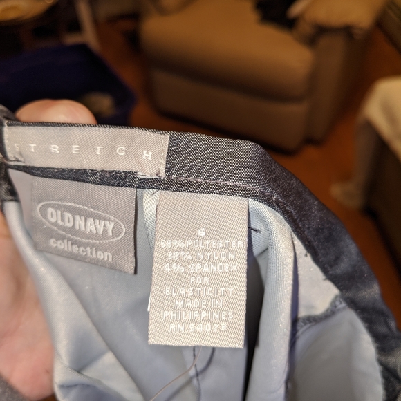 Old Navy silver stretch - Picture 2 of 3